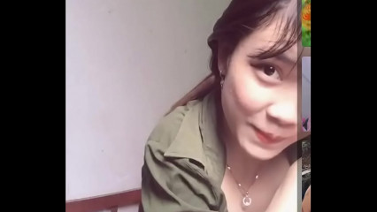 Gái Việt show lồn trên livestream